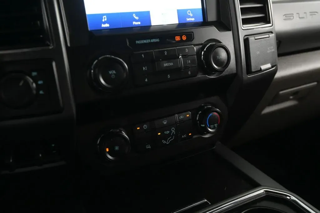 Ford F-250 photo 36