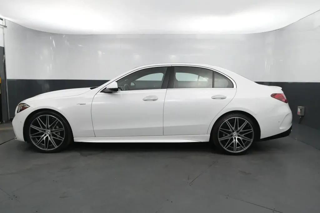 Mercedes-Benz C-Class photo 2