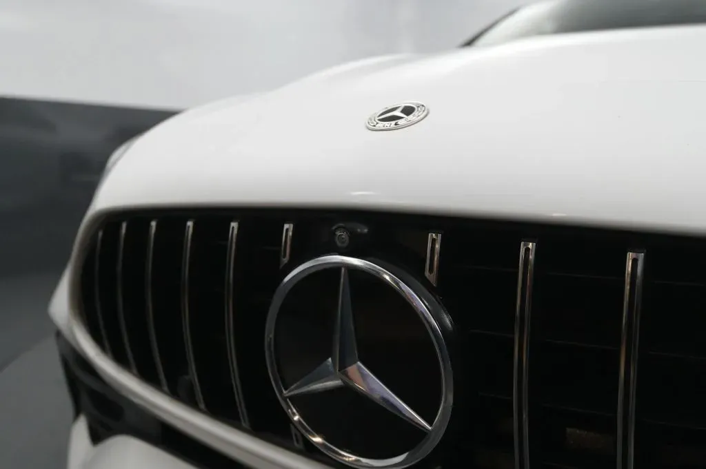 Mercedes-Benz C-Class photo 12