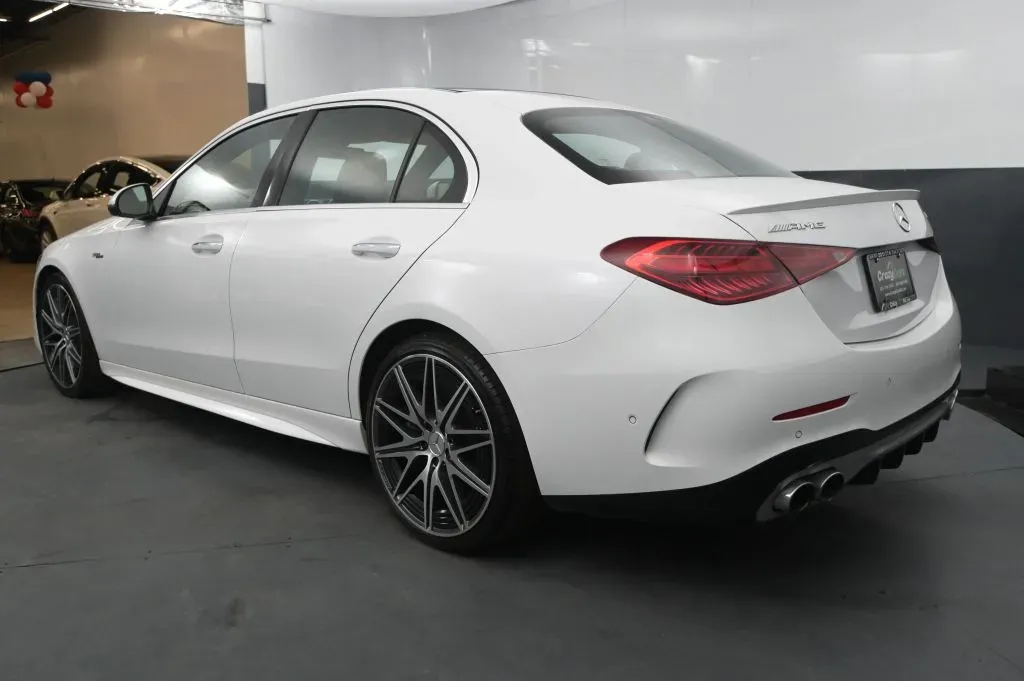 Mercedes-Benz C-Class photo 3