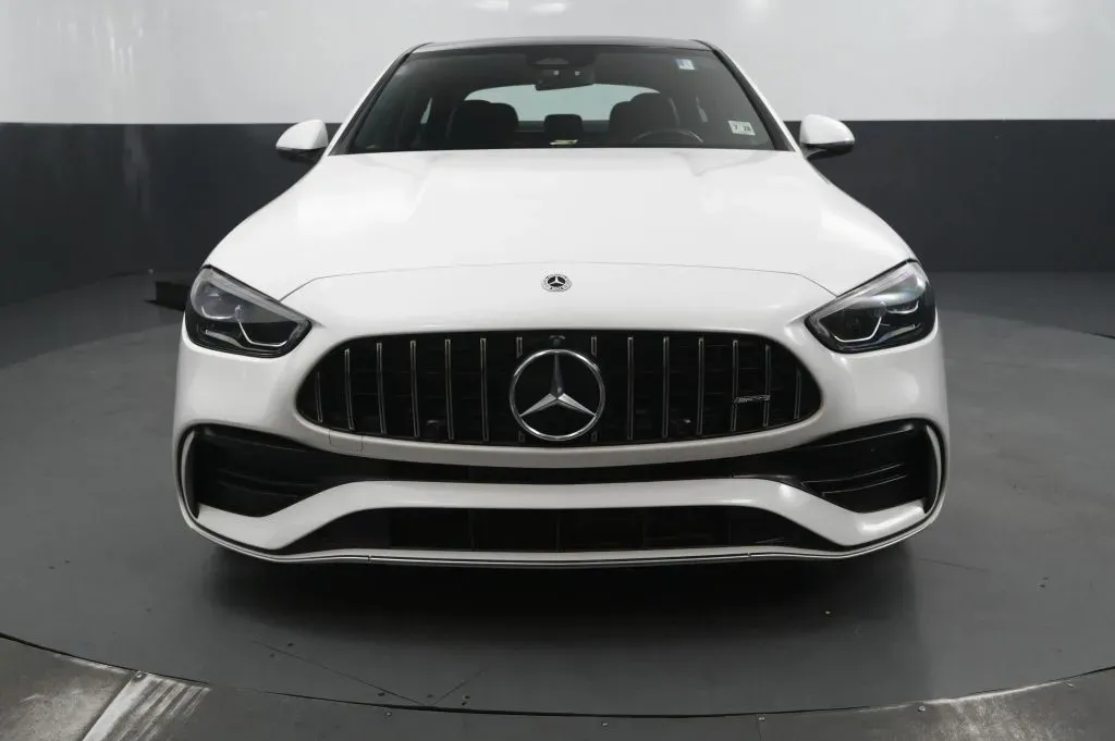 Mercedes-Benz C-Class photo 8