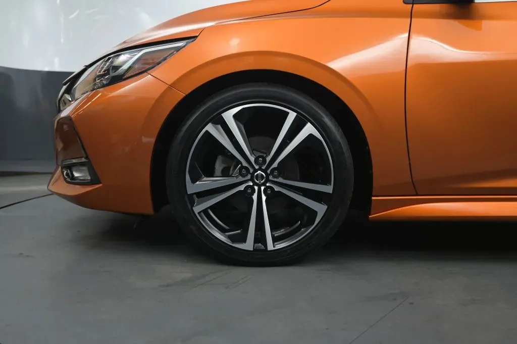 Nissan Sentra photo 9