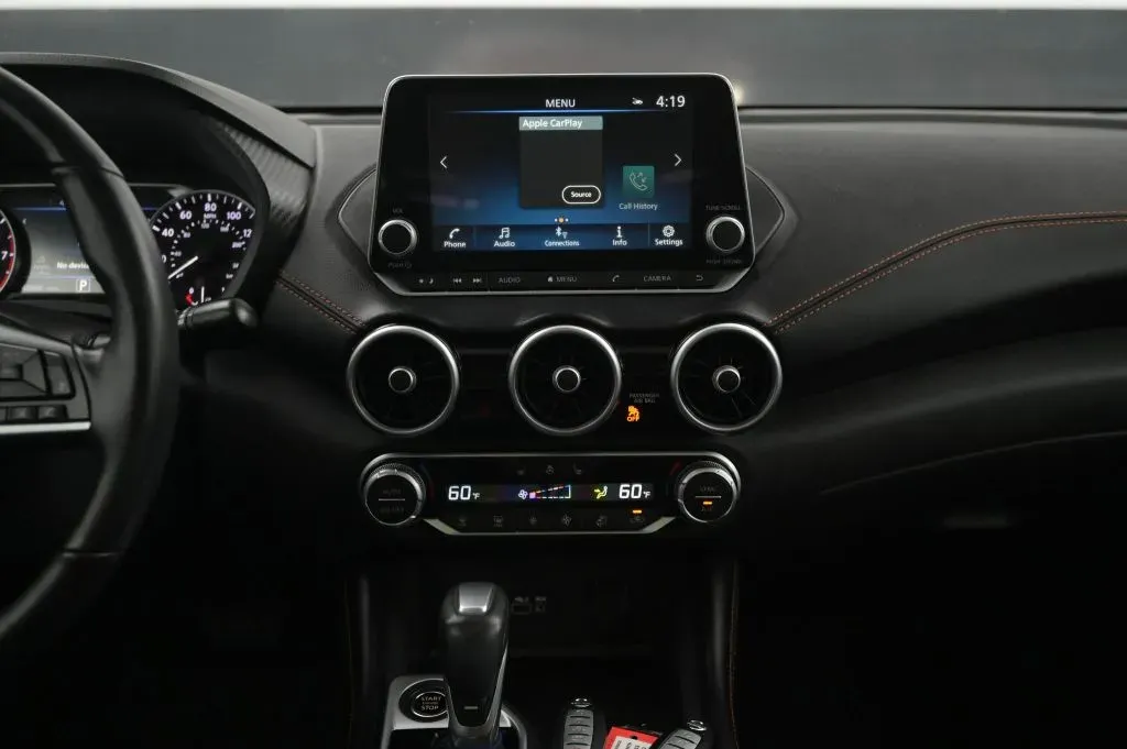 Nissan Sentra photo 33