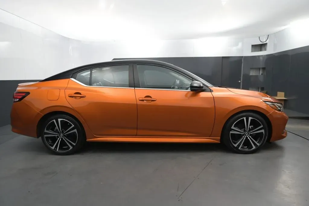 Nissan Sentra photo 5