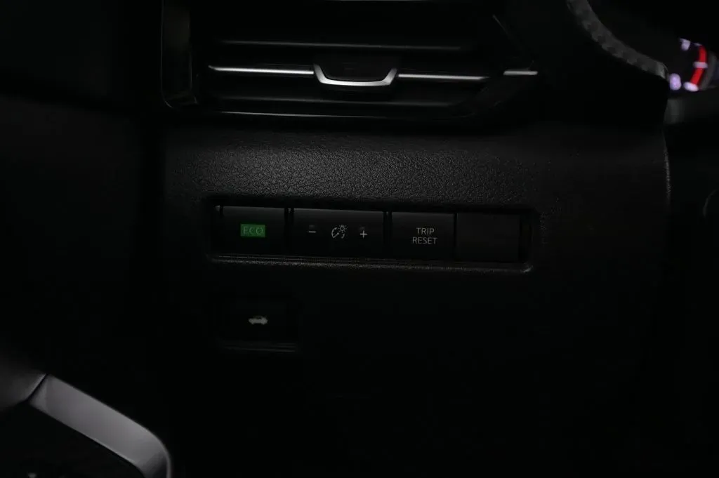 Nissan Sentra photo 24