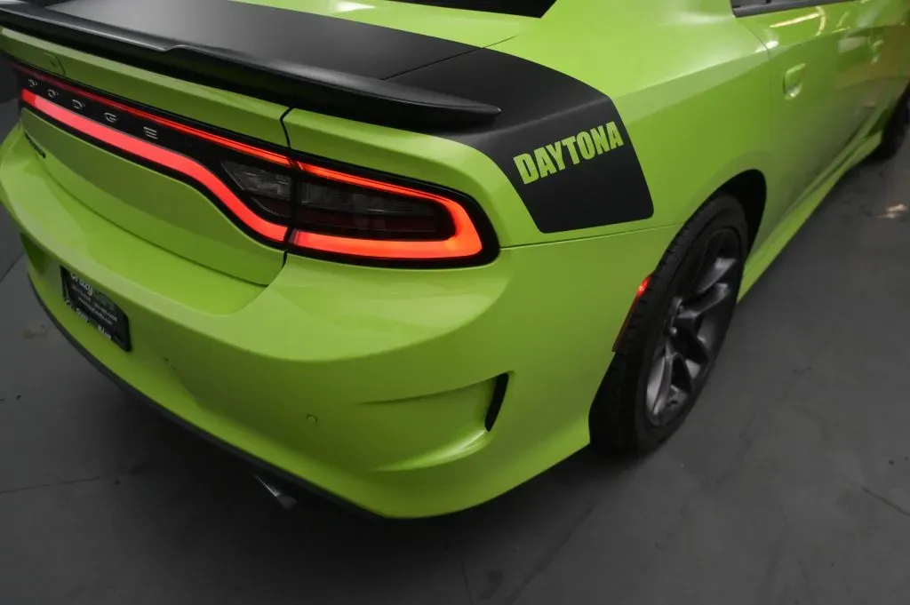 Dodge Charger photo 18