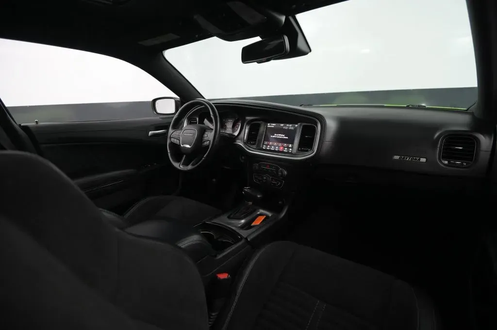 Dodge Charger photo 49