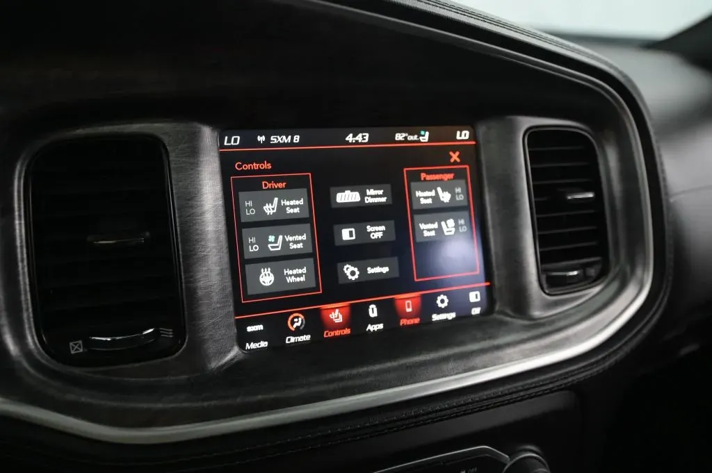 Dodge Charger photo 27