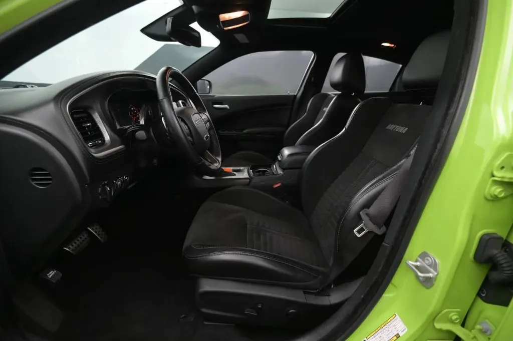 Dodge Charger photo 40