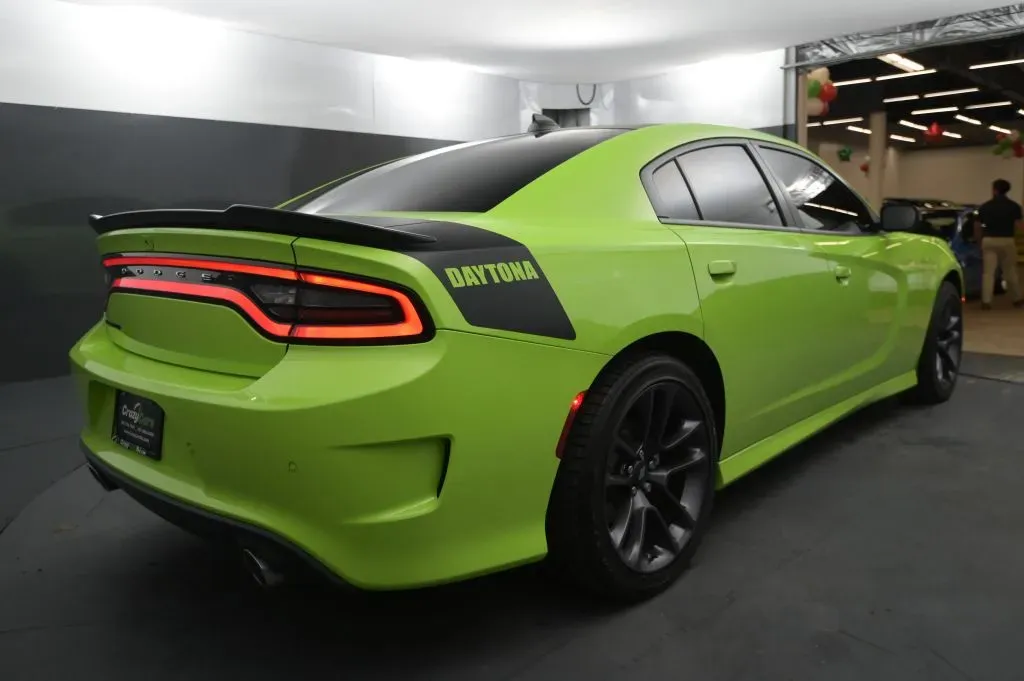 Dodge Charger photo 5