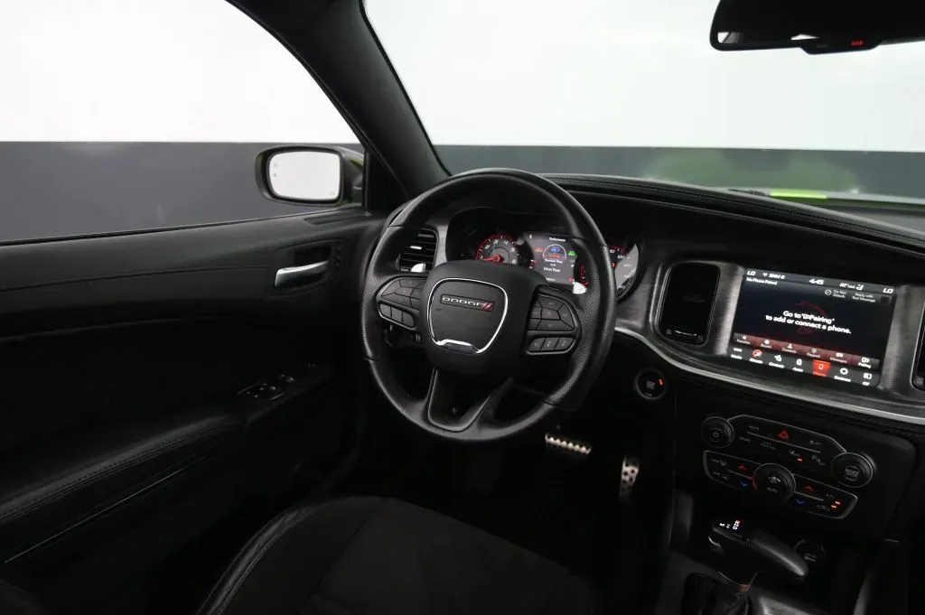 Dodge Charger photo 36