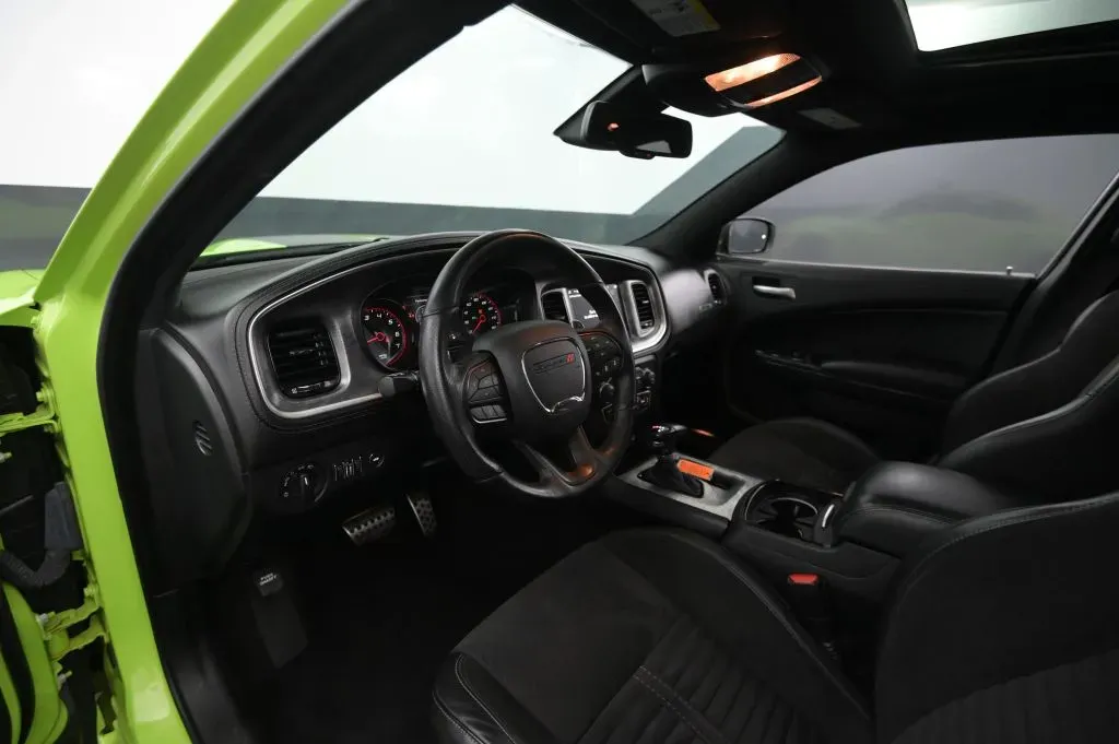 Dodge Charger photo 41