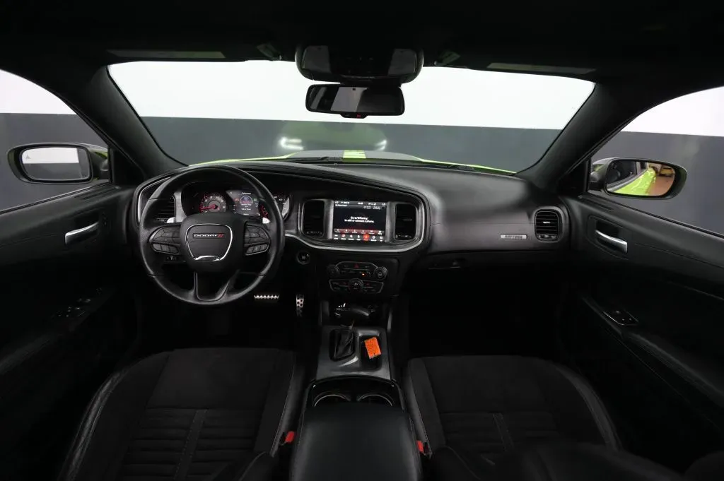 Dodge Charger photo 33
