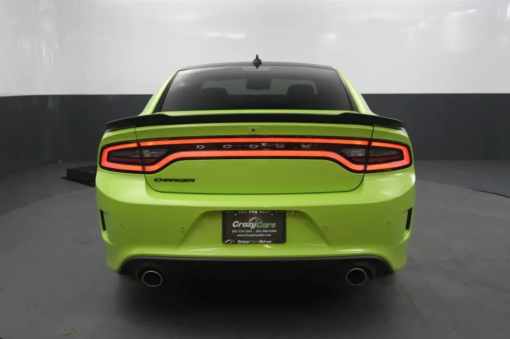 Dodge Charger photo 4