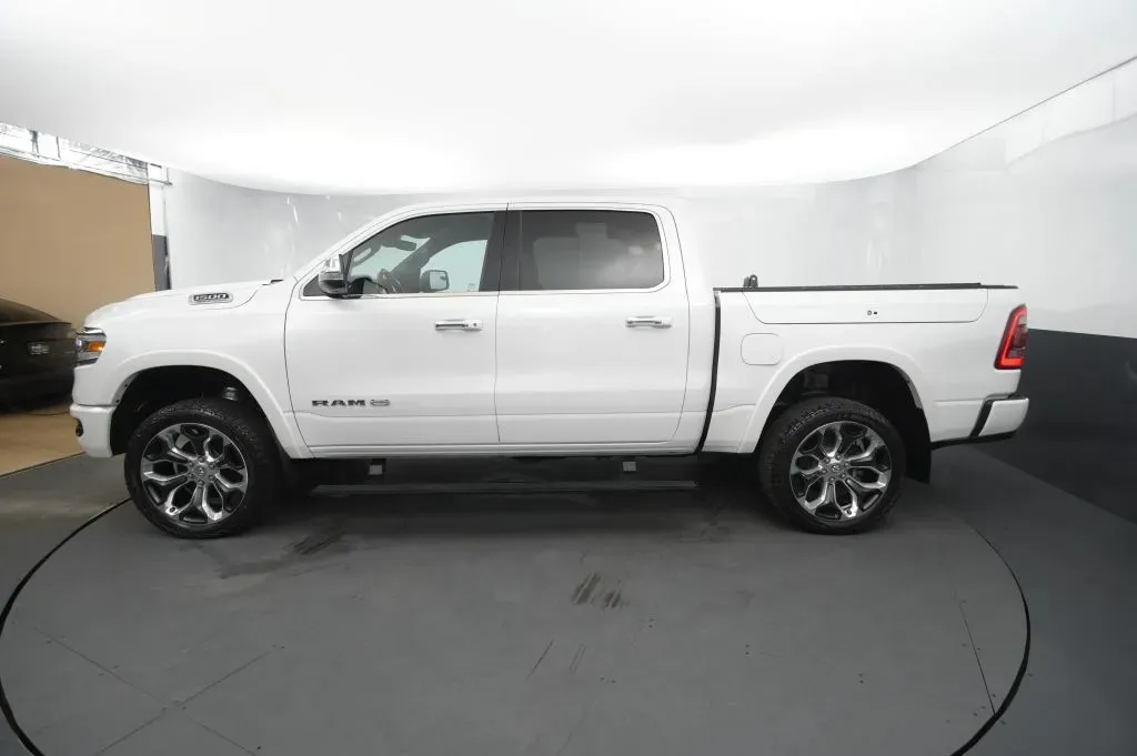 Ram 1500 photo 2