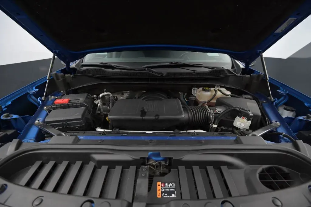 Chevrolet Silverado photo 20