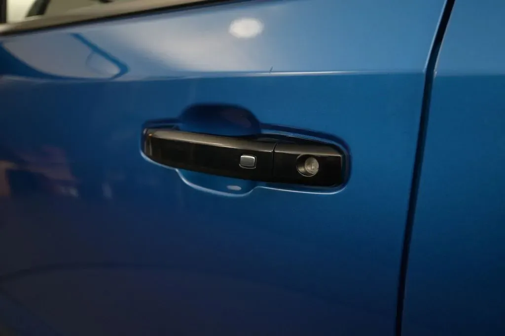 Chevrolet Silverado photo 13