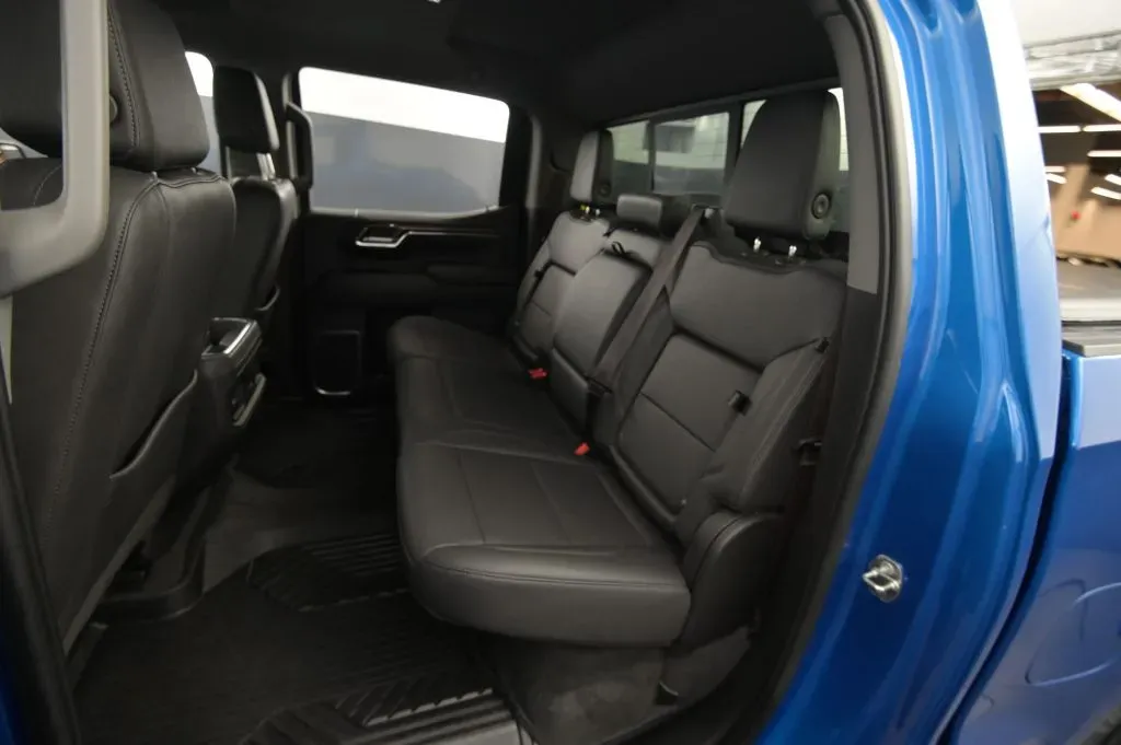 Chevrolet Silverado photo 45