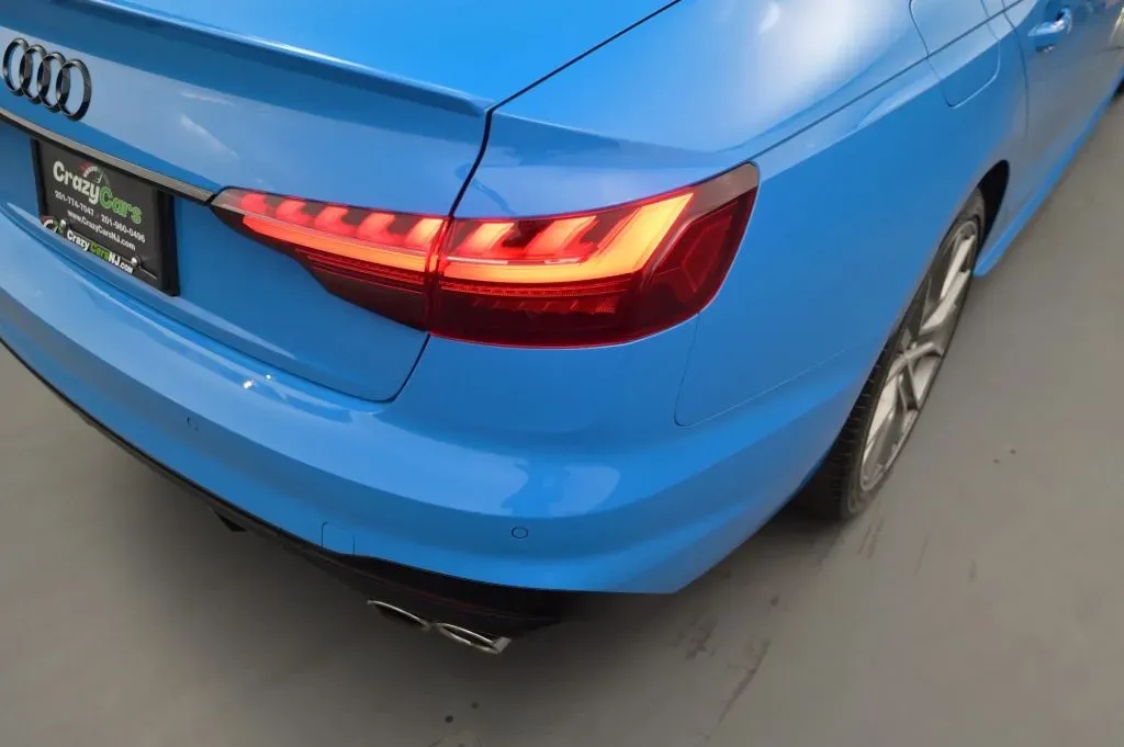 Audi S4 photo 17