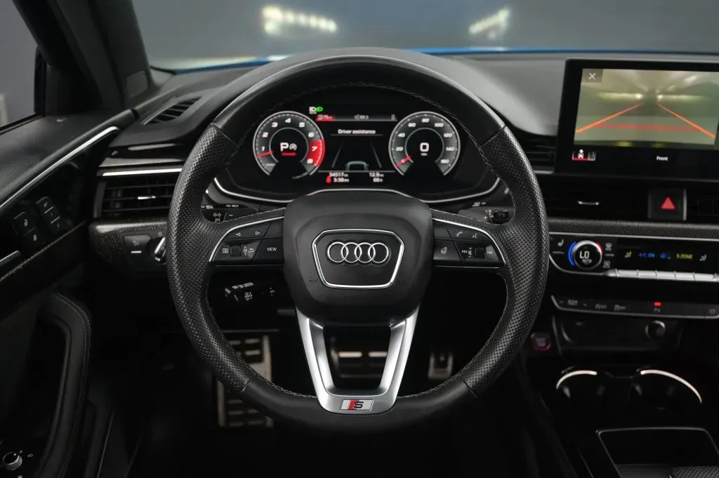 Audi S4 photo 37