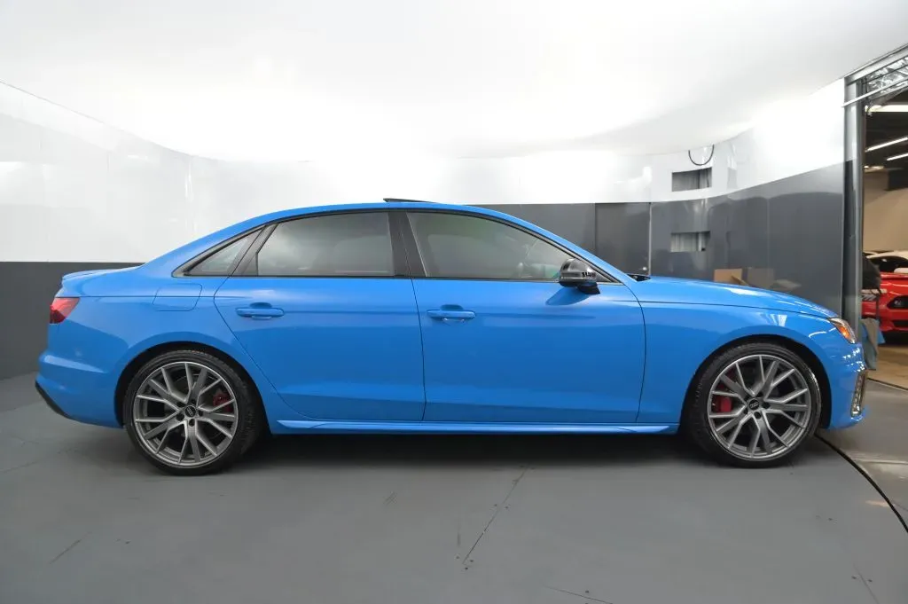 Audi S4 photo 6