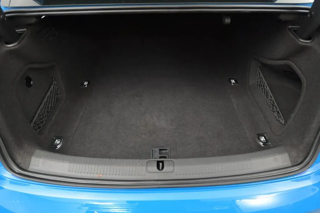 Audi S4 photo 45