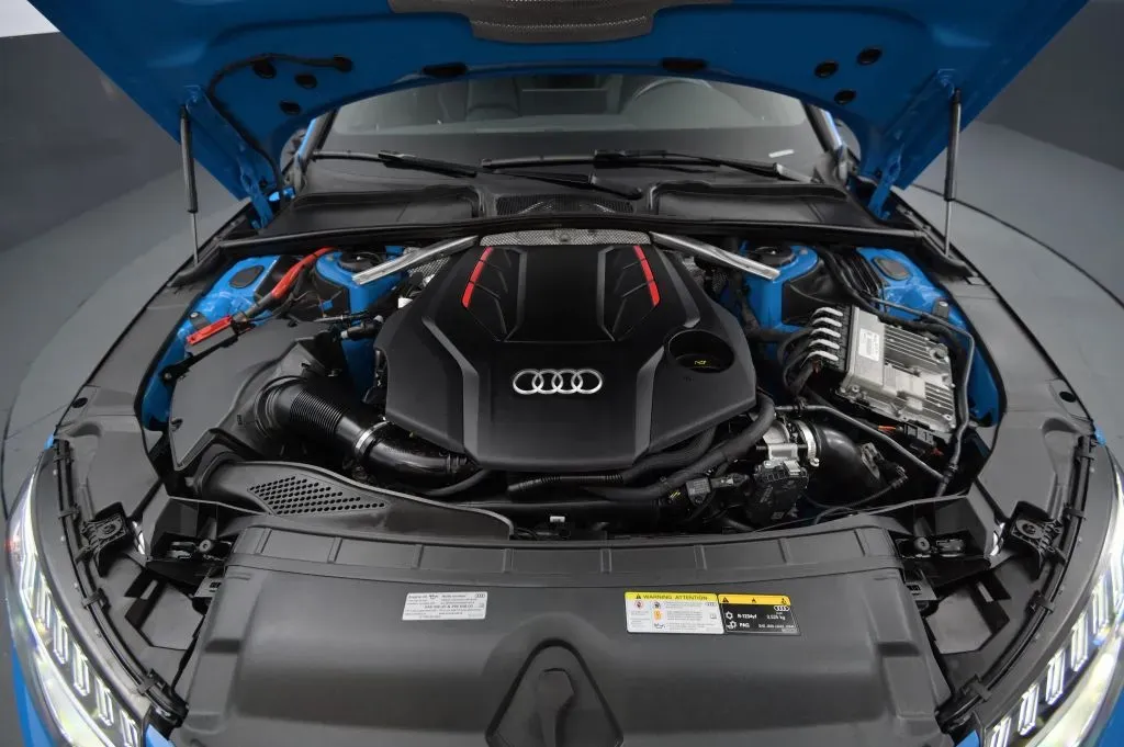 Audi S4 photo 20
