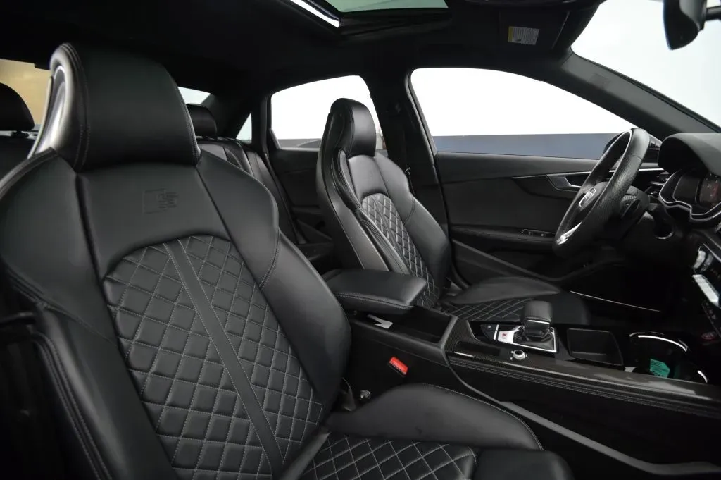 Audi S4 photo 50