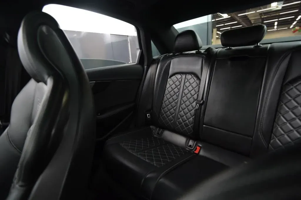 Audi S4 photo 42