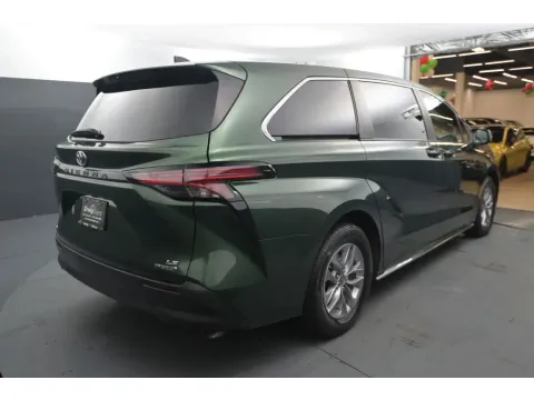 More photos of 2022 Toyota Sienna LE Minivan 4D at Crazy Cars Hillside, NJ