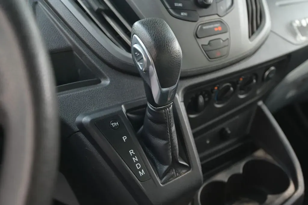 Ford Transit photo 30