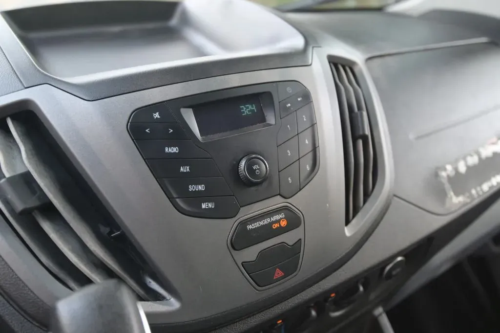 Ford Transit photo 31