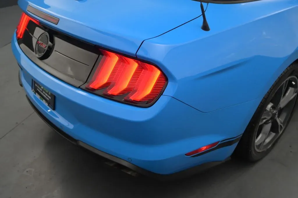 Ford Mustang photo 17