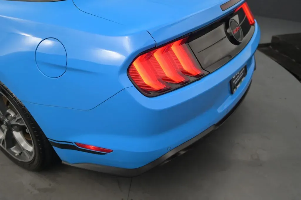 Ford Mustang photo 15
