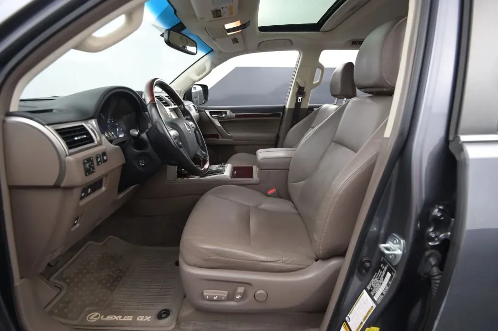 Lexus GX photo 38