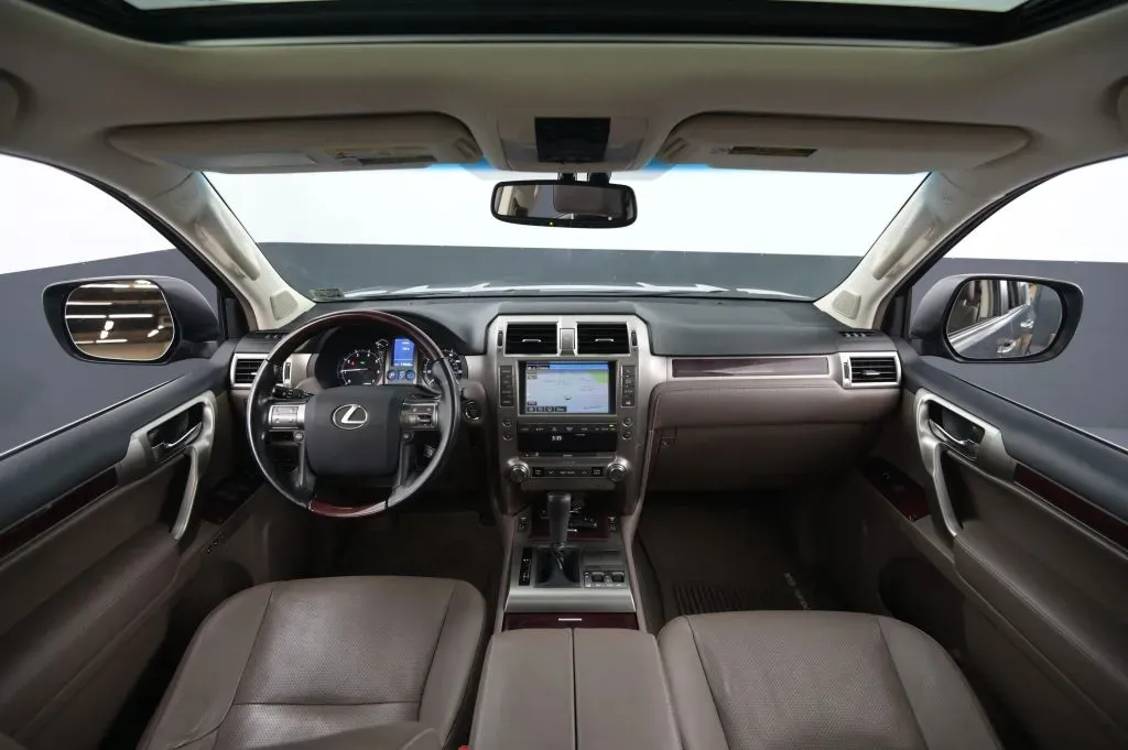 Lexus GX photo 31