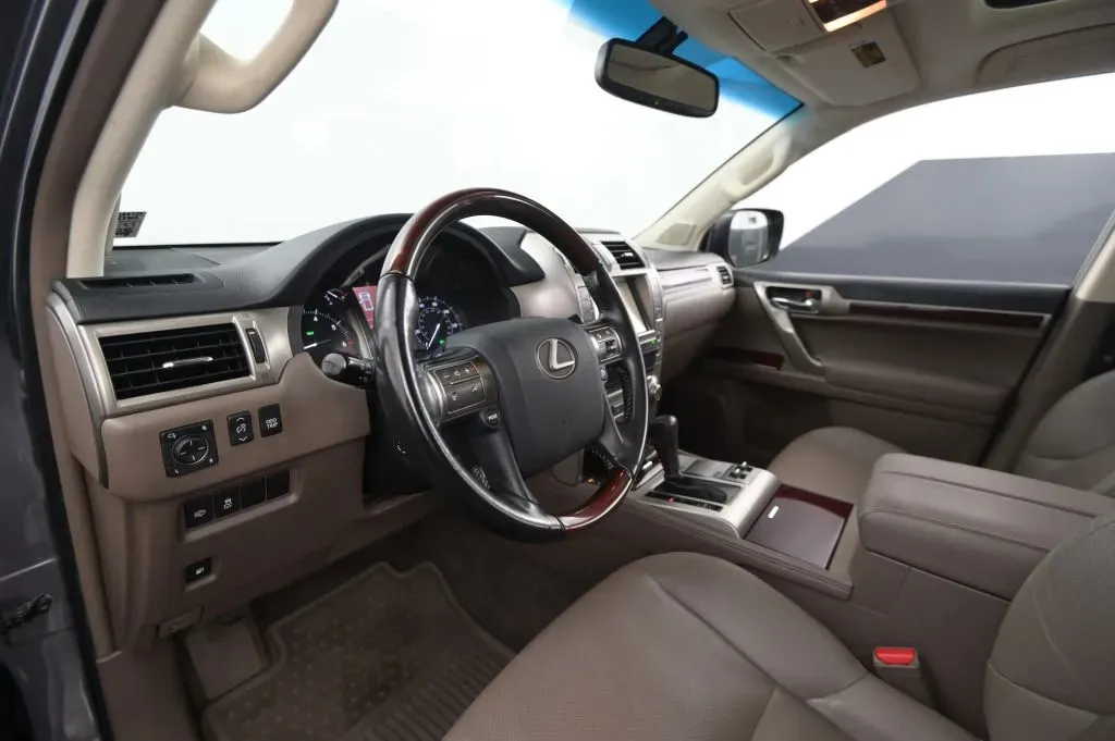 Lexus GX photo 39