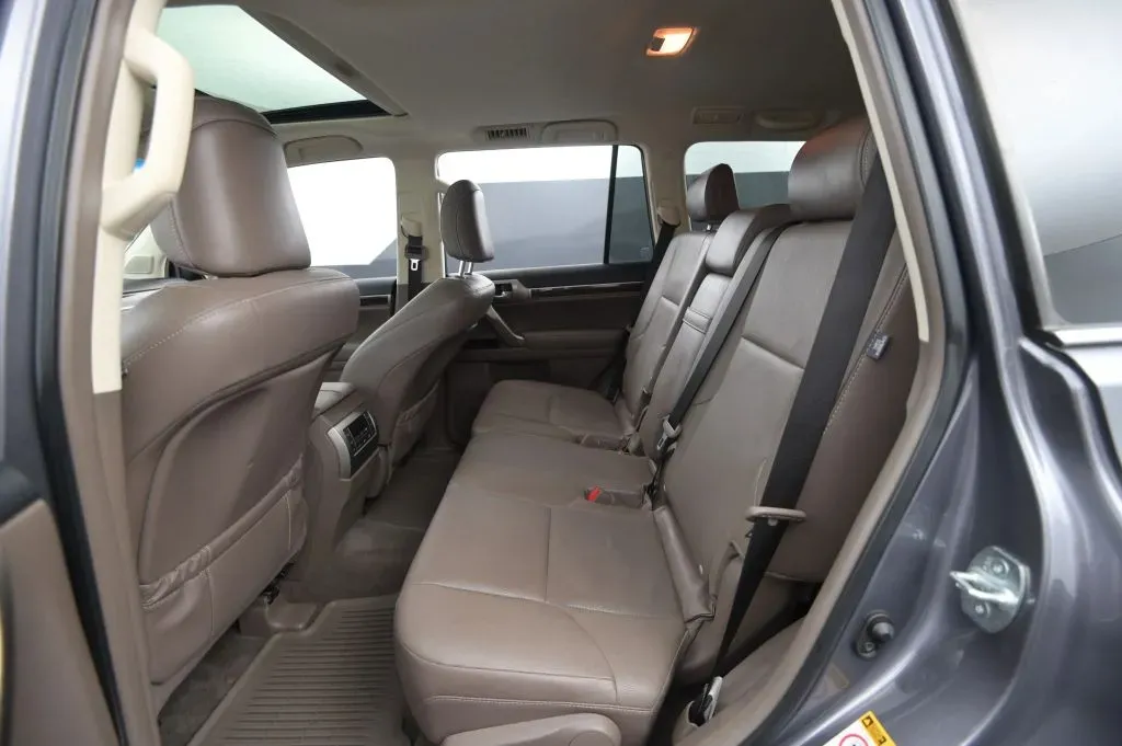 Lexus GX photo 43