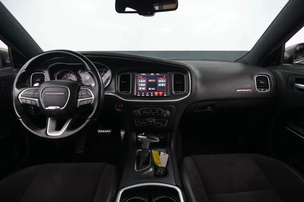 Dodge Charger photo 34