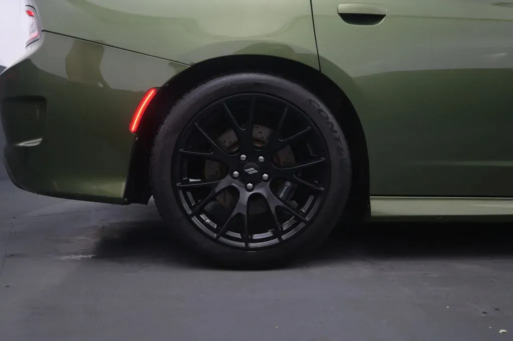 Dodge Charger photo 18