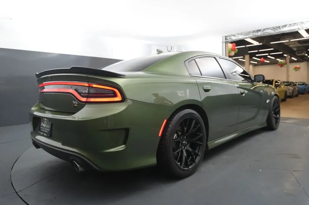 Dodge Charger photo 5