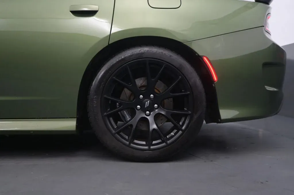 Dodge Charger photo 14