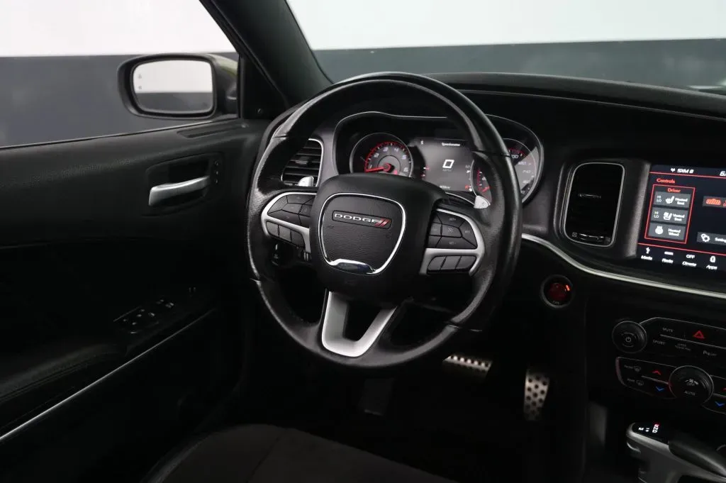 Dodge Charger photo 36