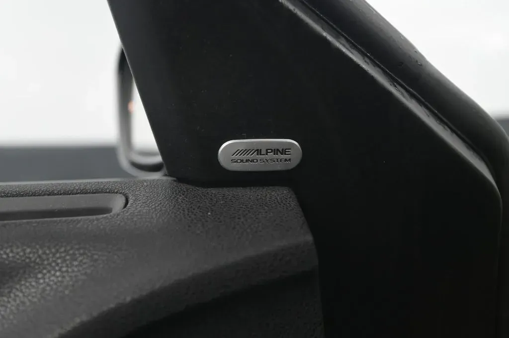 Dodge Charger photo 32