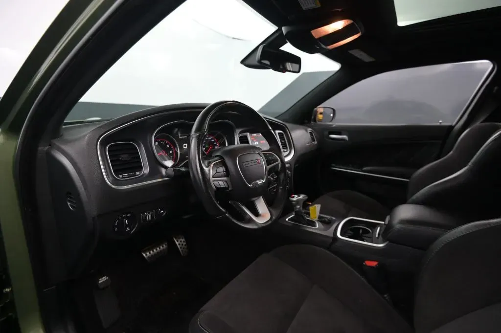 Dodge Charger photo 41