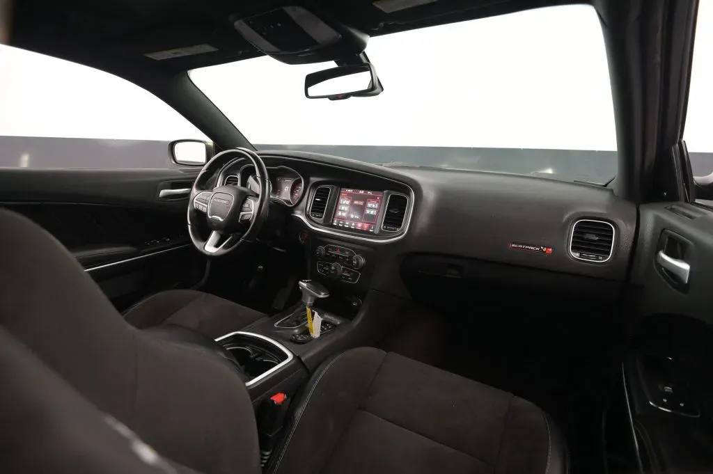 Dodge Charger photo 49