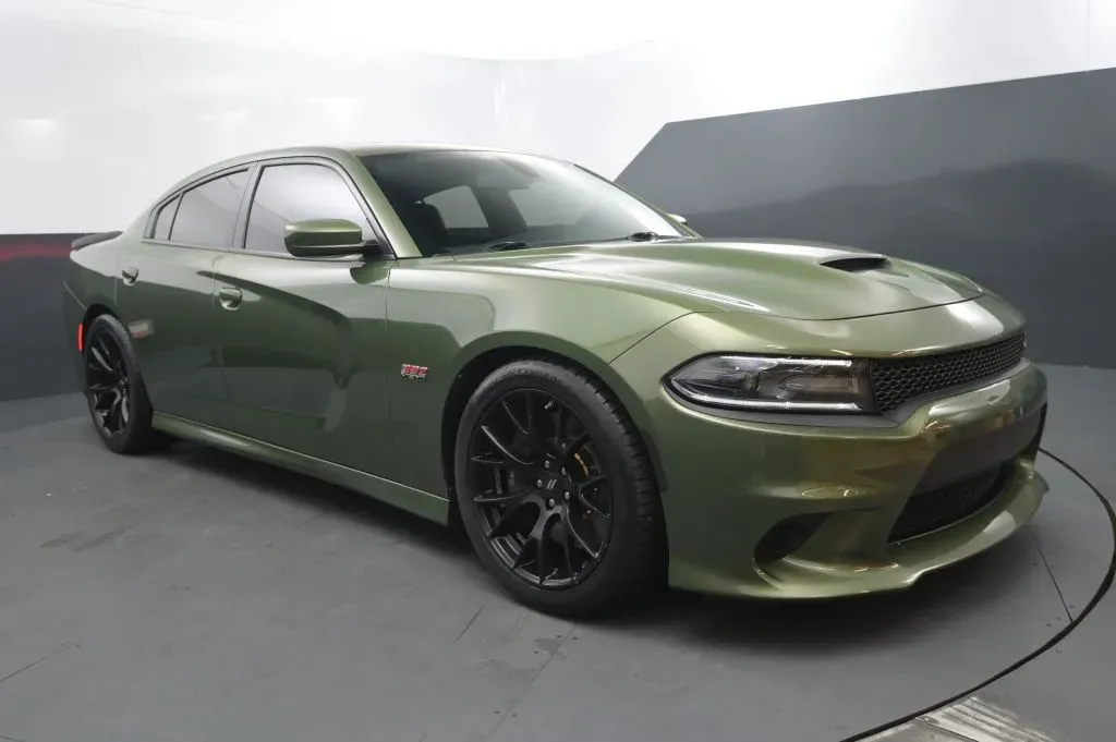 Dodge Charger photo 7