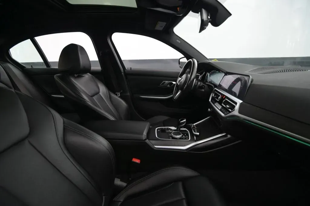 BMW 3 Series photo 51