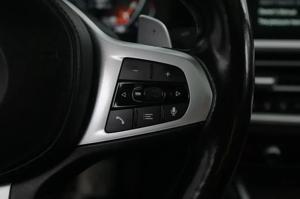 BMW 3 Series photo 24