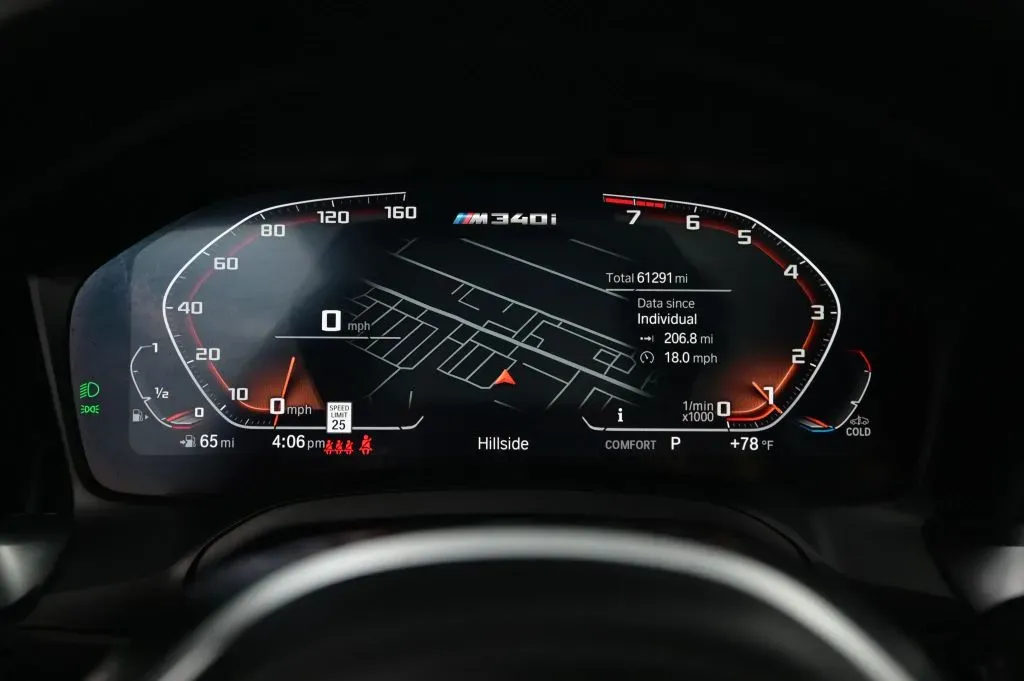 BMW 3 Series photo 22